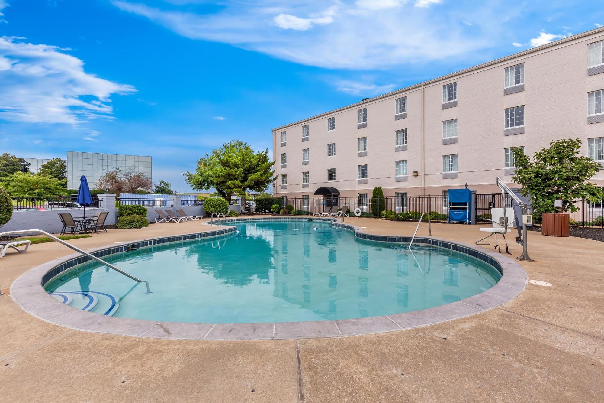 מרלינד הייטס Comfort Inn St Louis - Westport Event Center מראה חיצוני תמונה